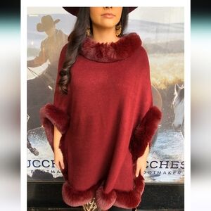 JBVG Beautiful Burgundy Poncho w Lux Faux Fur Trim NWT ONE SIZE Fit Most $98